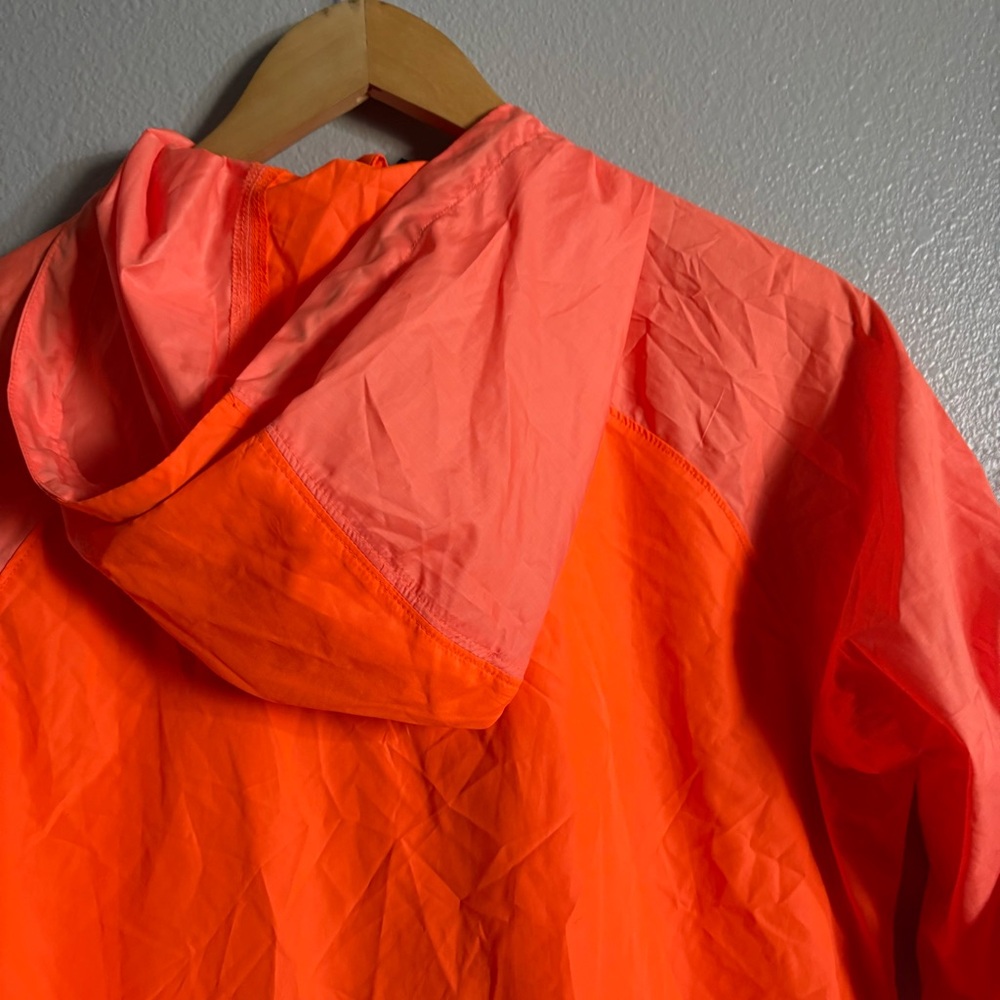 High-Vis Neon Under Armour Windbreaker - Picture 5 of 7